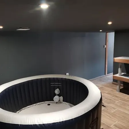 Apartman Loveroom L'eden Du Desir