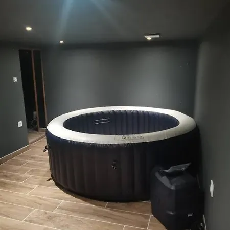 Apartman Loveroom L'eden Du Desir *
